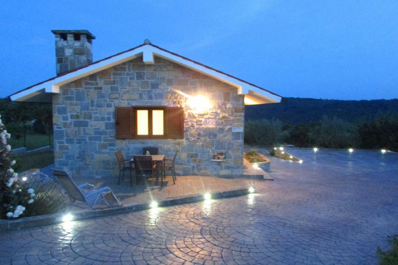 Holiday House Ida Marezige Buitenkant foto
